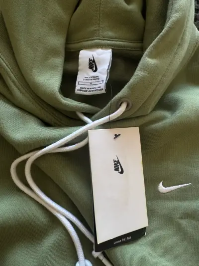 Poleron Nike verde nuevo - miniatura 1