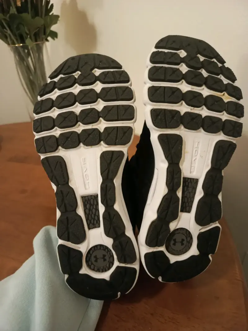 Zapatillas under Armour nuevas talla 37 - 5
