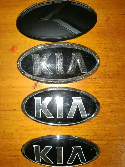 Emblema KIA - miniatura 1