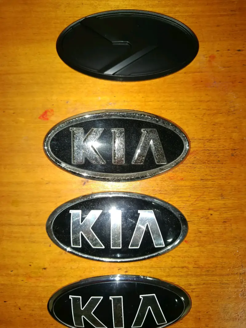 Emblema KIA - 2