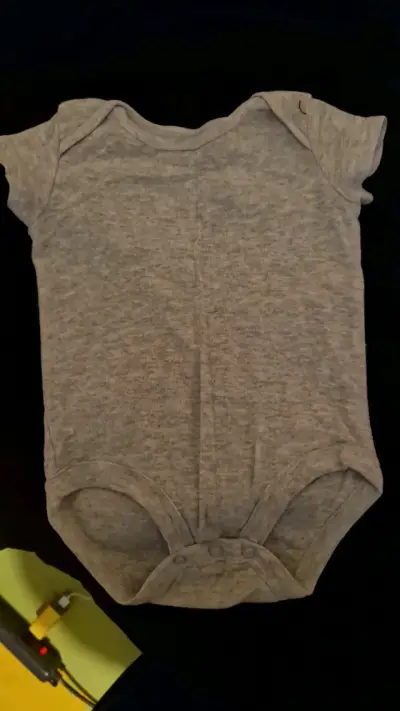 Vendo  ropa de bebe niña - miniatura 1