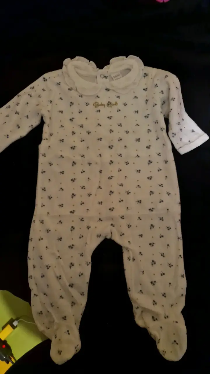Vendo ropita de bebe - 1