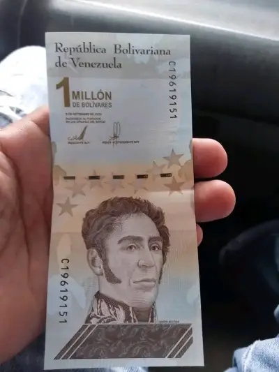 Monedas y billetes de distintos paises - miniatura 1