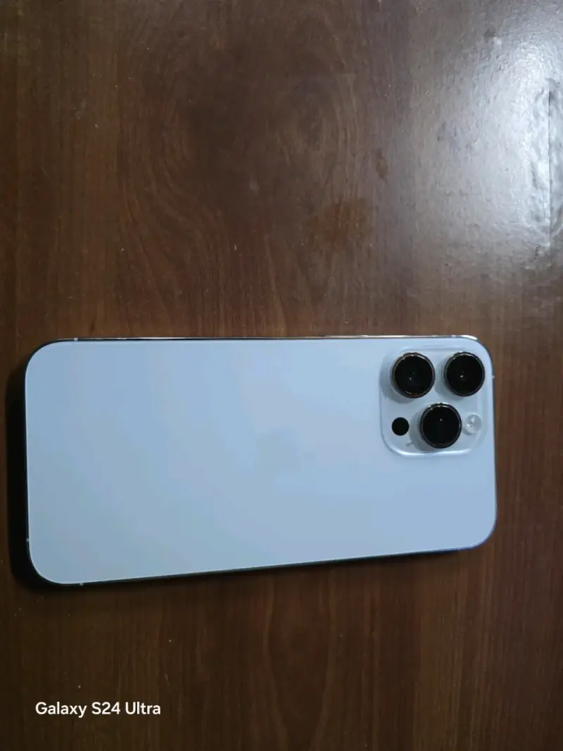 Iphon 14 pro max - 2