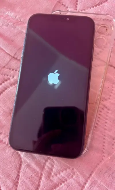 iPhone 11 black - miniatura 1