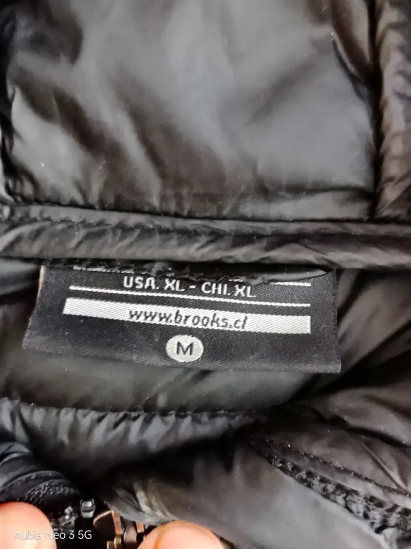 Chaqueta de hombre talla M marca Brooks - 2