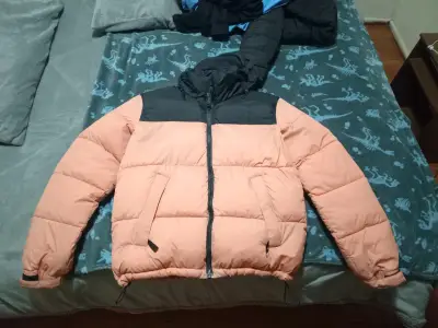 Chaquetas con poco uso - miniatura 3