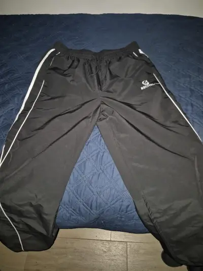 pantalon tipo trackpant - miniatura 1