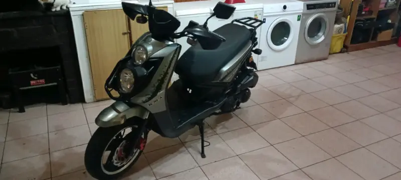 Scooter gris KM A150 - 1