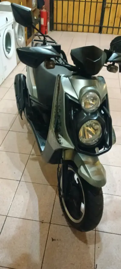 Scooter gris KM A150 - miniatura 2