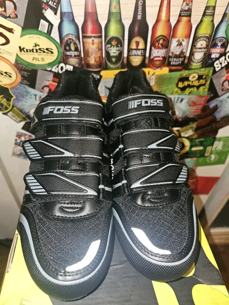 Zapatos de ciclismo y pedales - 1