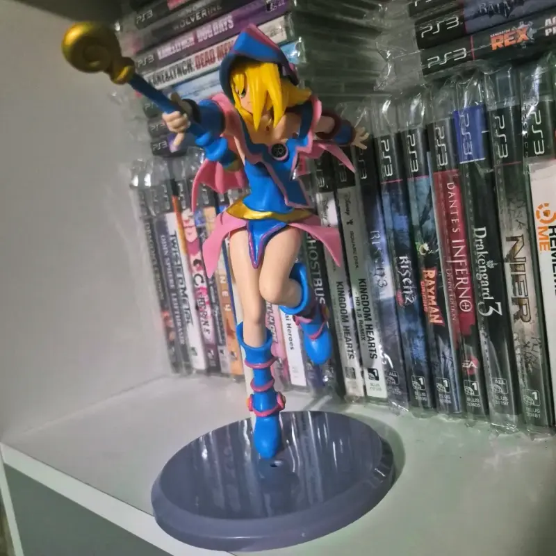 Figura Maga Oscura de Yu-gi-oh - 2