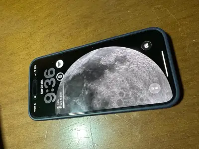 iPhone 16 plus - miniatura 4