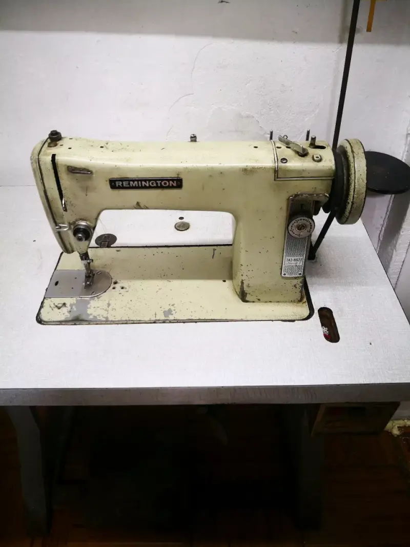 Maquina Recta y Overlock - 1