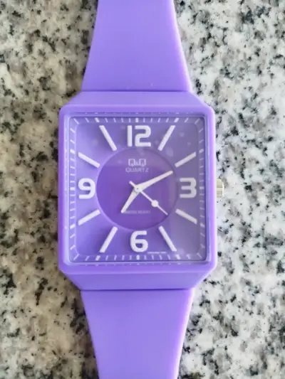 Reloj Q&Q nuevo - miniatura 2
