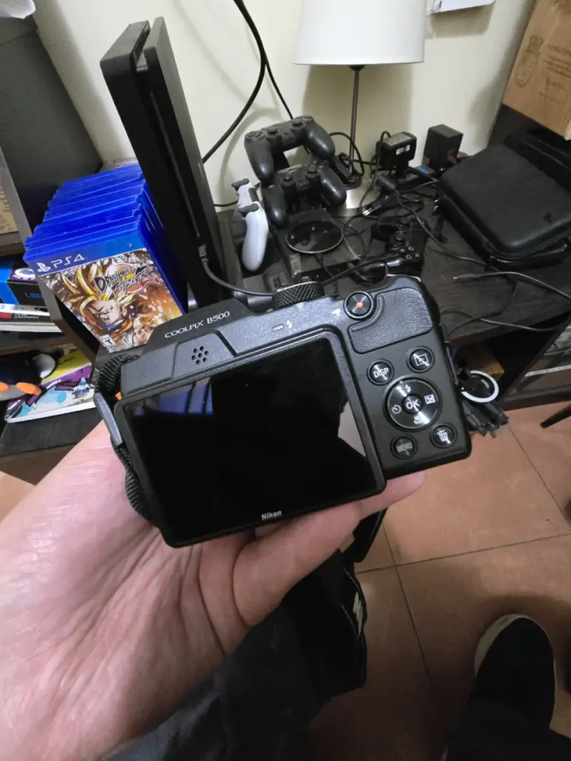 Digital Nikon Coolpix - 2