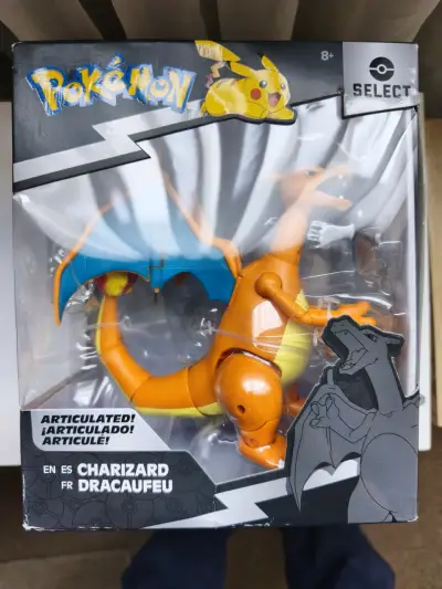 Figura charizard pokemon - miniatura 1