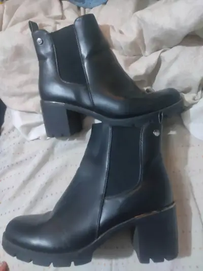 Botines y zapatos 39 - miniatura 1