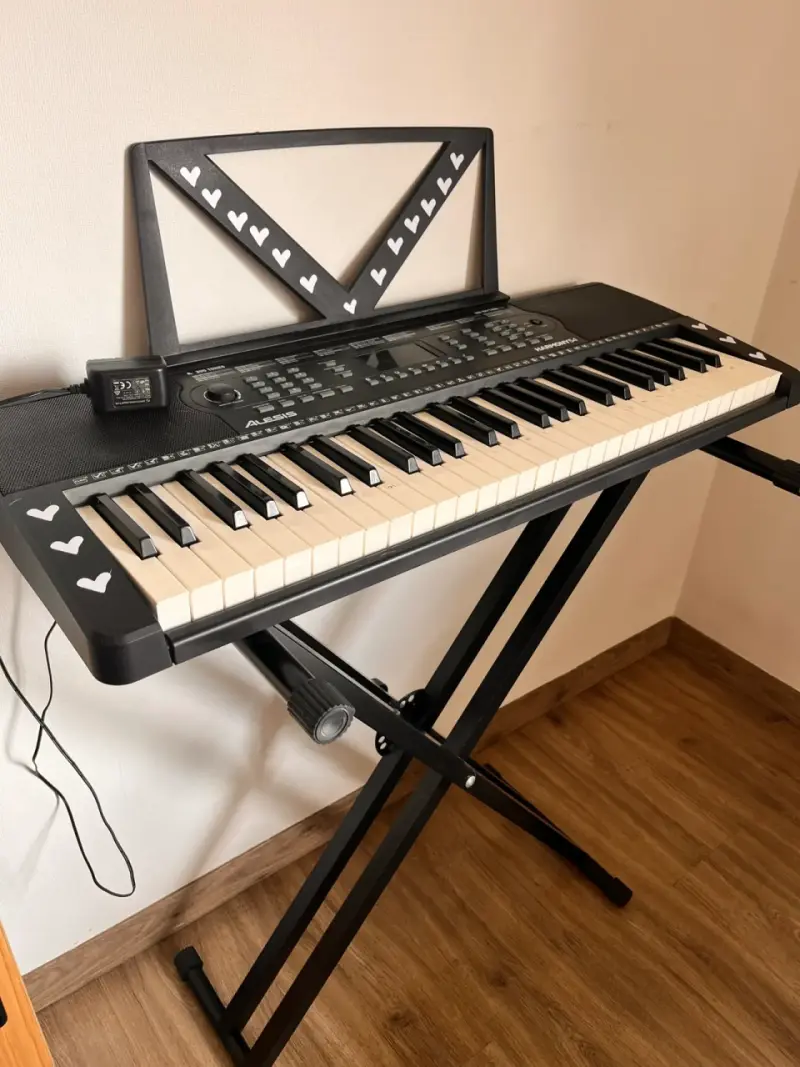 Teclado harmony 56 - 1
