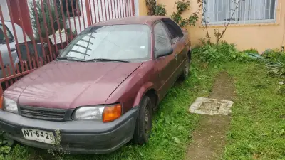 Toyota Tercel twin cam año 1996 - miniatura 1