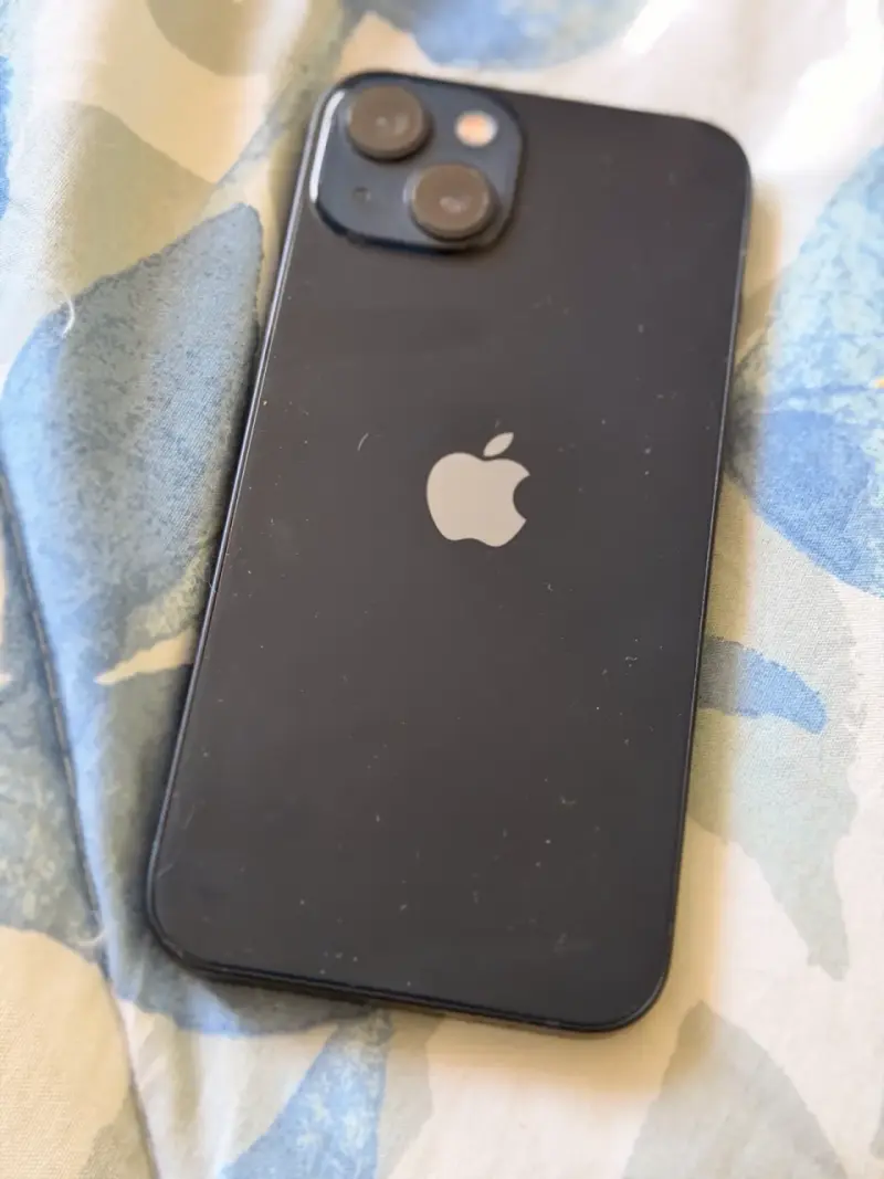 iPhone 13 - 2