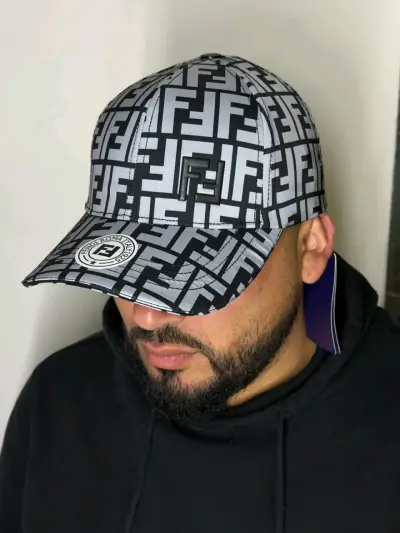 Gorra fendi - miniatura 1