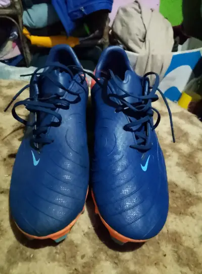 Zapatos de futbol - miniatura 2
