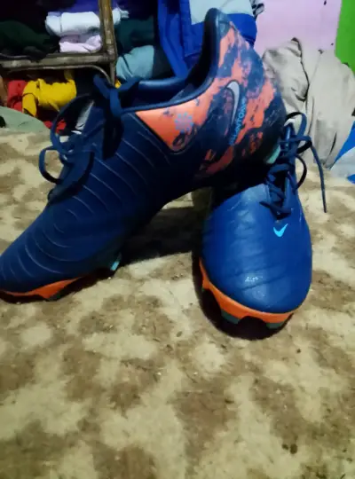 Zapatos de futbol - miniatura 3
