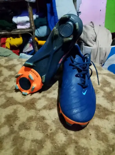 Zapatos de futbol - miniatura 4
