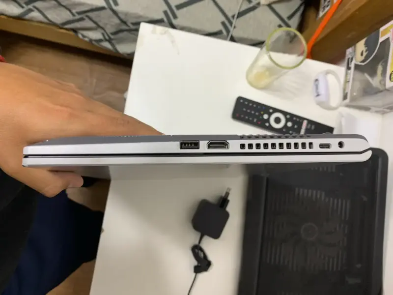 asus vivobook 15 - 4