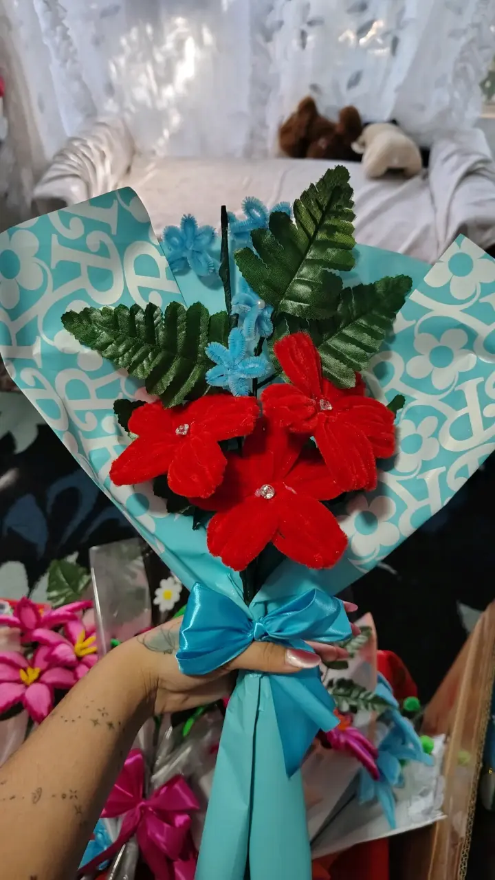 Ramo de flores artificiales - 1