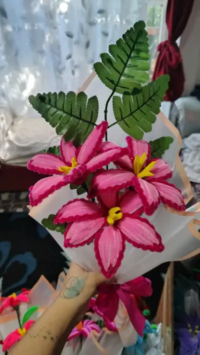 Ramo de flores artificiales - miniatura 2