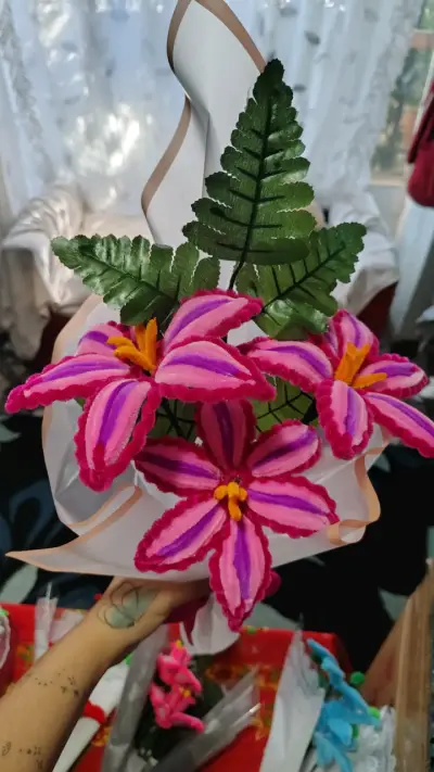 Ramo de flores artificiales - miniatura 5