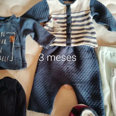 Ropa de bebé niño de 3 a 9 meses - miniatura 1