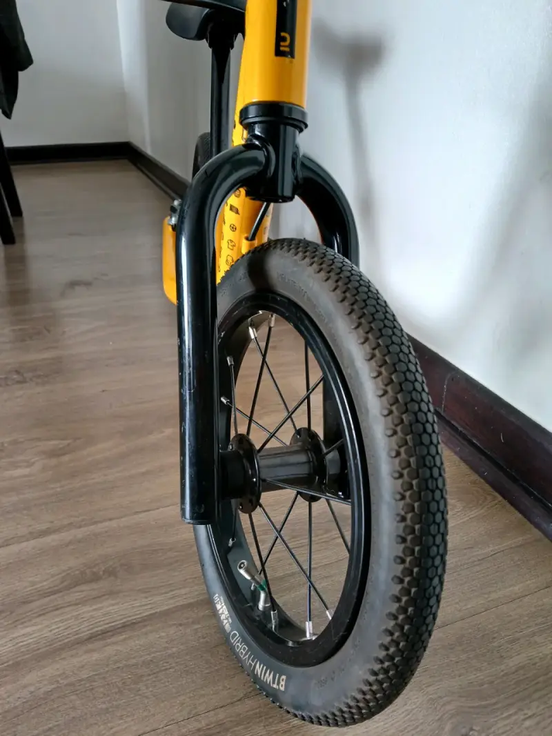 Bicicleta de equilibrio infantil amarilla - 2