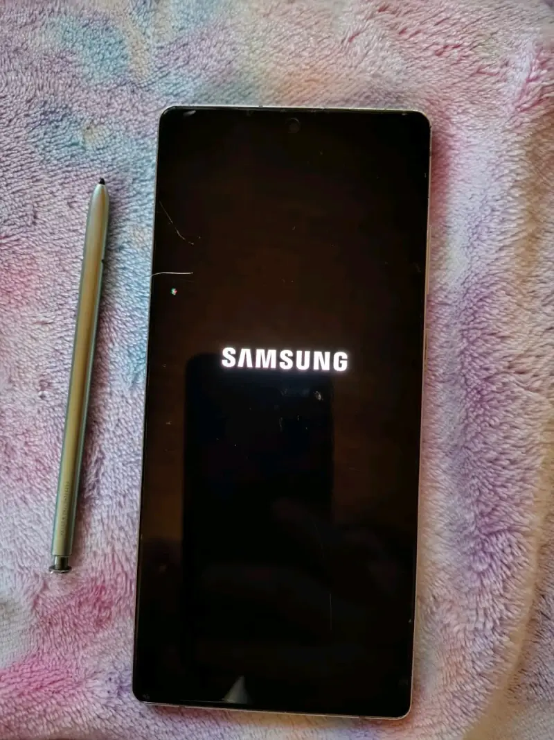 Se vende 2 teléfono (Samsung note 20 y Xiaomi 11T) - 1