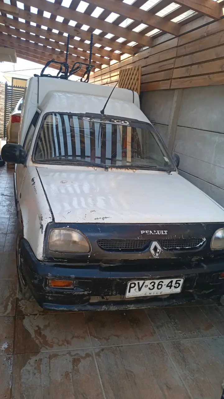 Camioneta Renault usada - 1