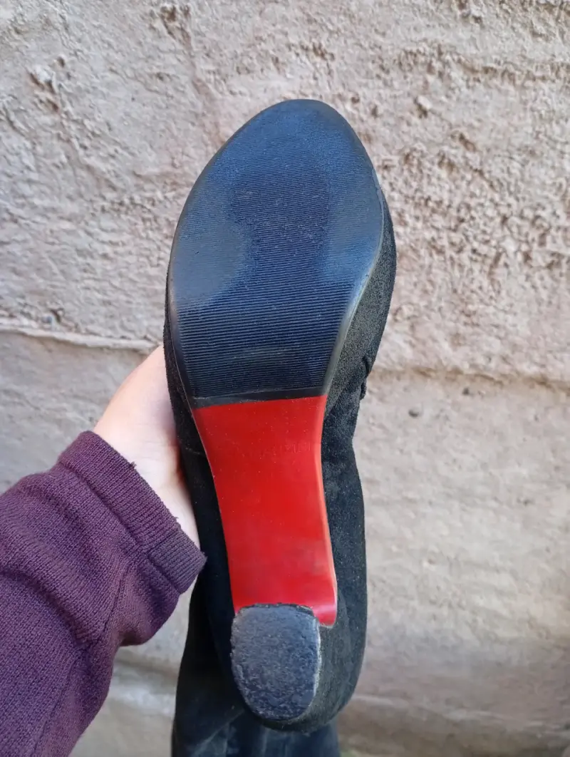 Botas negras de tacón alto - 4