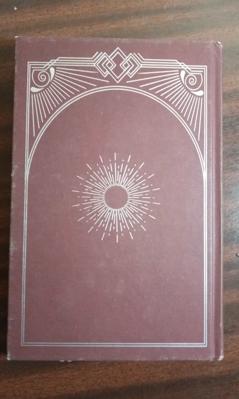 Un cadáver en la biblioteca, Agatha Christie - 2
