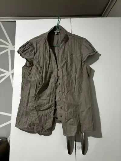 Blusa gris manga corta - miniatura 1