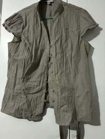 Blusa gris manga corta - miniatura 2