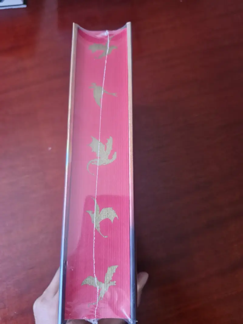 Libro 'Alas de Hierro' nuevo - 2