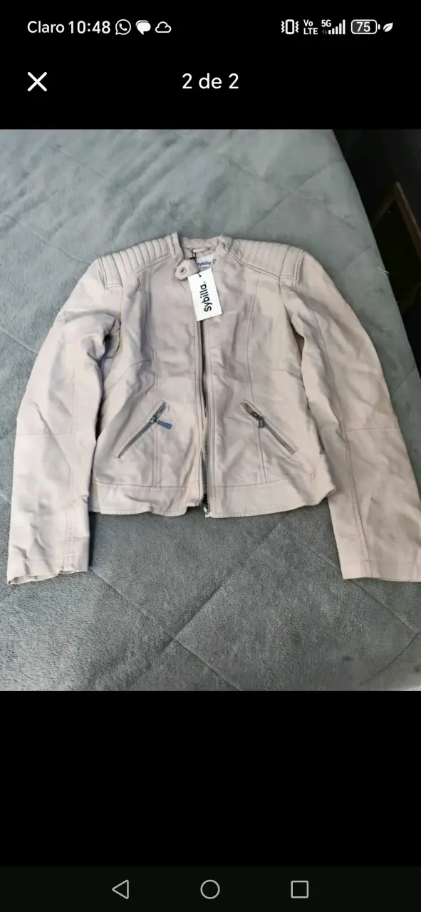 Chaqueta beige con cremallera - 1