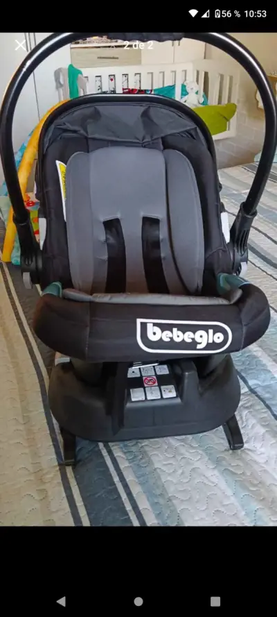 Silla de auto, mecedora y coche - miniatura 1
