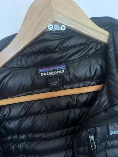 Chaqueta negra Patagonia - miniatura 5