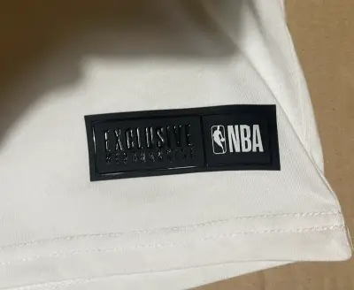 Polera blanca Lakers NBA - miniatura 3