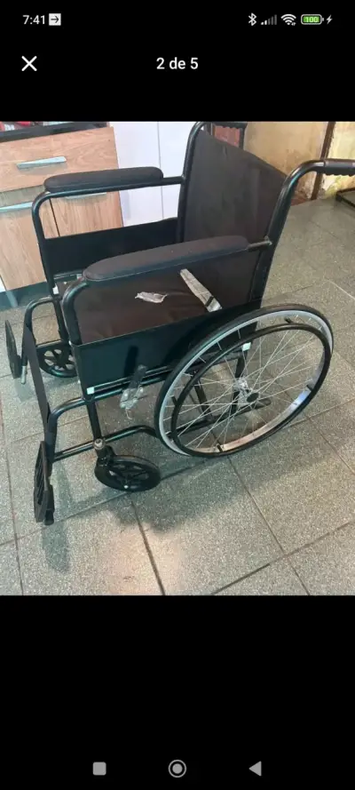 Silla de ruedas estándar - miniatura 3