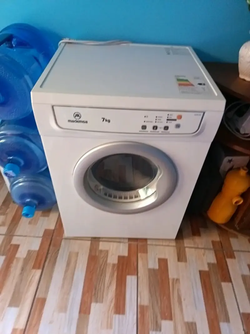 Secadora de ropa Mademsa 7kg
