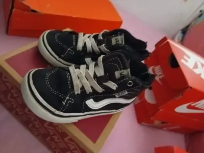 Zapatillas Vans negras para niños - miniatura 1