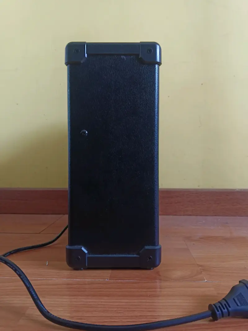 Amplificador Freeman A15 - 3